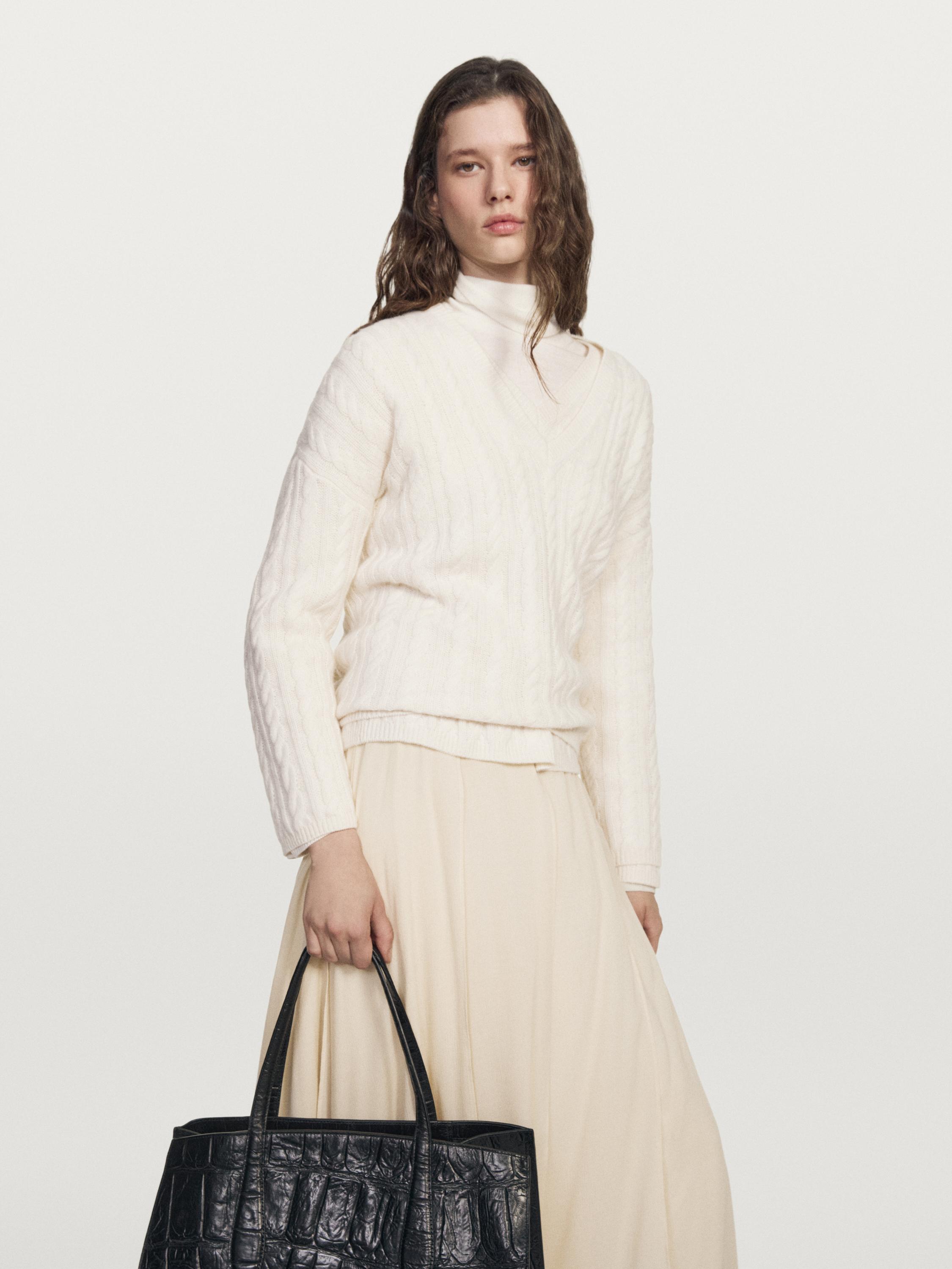 Cable-knit V-neck sweater